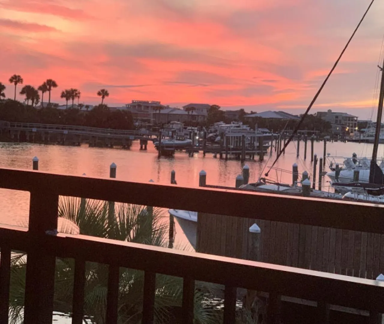 Sandpiper Cove Unit 4115 Bring Your Boat Canal 2 Bedroom 2 Bathroom Destin Holiday home